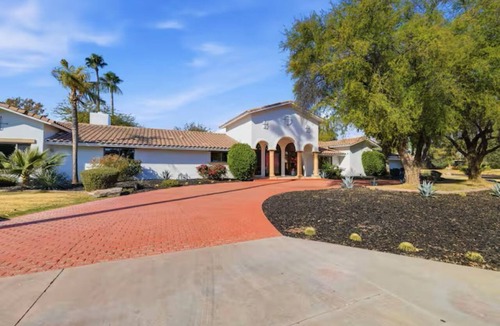 Paradise Valley Village House | 2 Homes in 1 Pickleball Court & Hidden Speakeasy