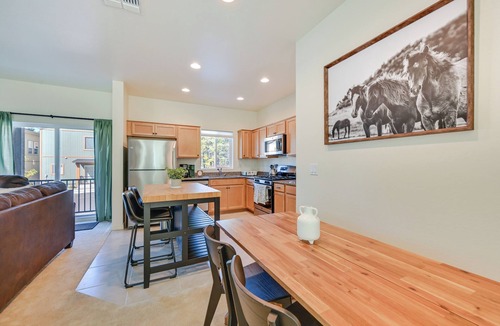 Flagstaff Cottage | 2 Mi to Dtwn Flagstaff: Home w/Balcony!