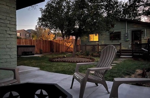 Williams Cottage | 2 min from rt 66- hot tub-firepit-bocceball-bbq