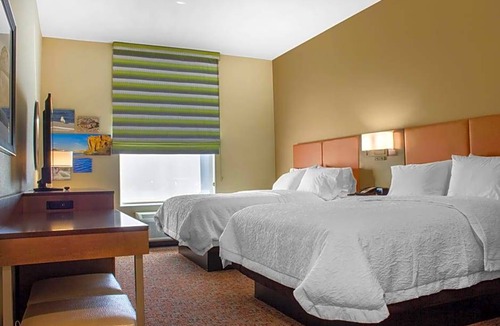 Parker Hotel | 2-Star Hotel ∙ Hampton Inn Parker, AZ