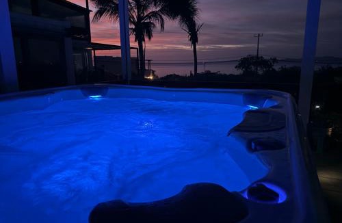 El Sargento House | 20-30 Knots- 5BR4BA Game Night Villa Hot Tub