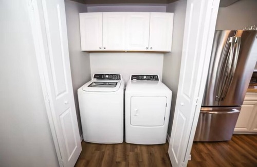 Southside Apartment | 202 - The Lofts, by Flagtown, 1 bed,1bath, community hot tub