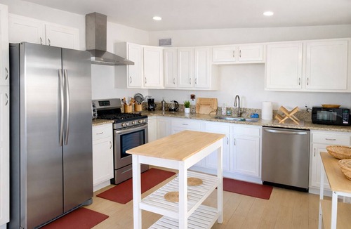 Tucson House | 2BR/2BA Westside Retreat | Kitchen + Backyard Dining
