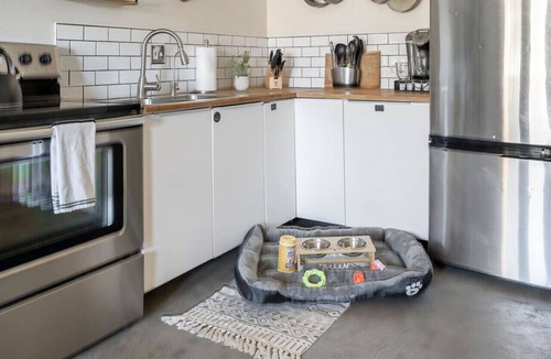 Rincon Heights Apartment | 2BR Comfort | BBQ & Cozy Near UofA