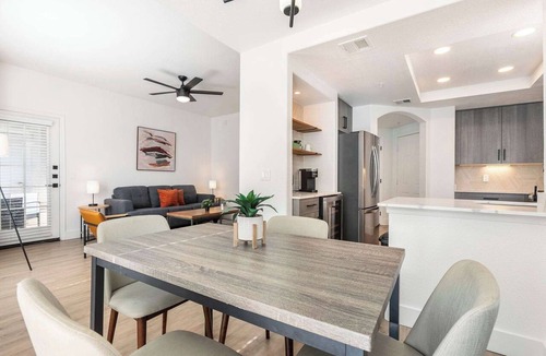 Desert Paradise Estates Apartment | 2BR CozySuites at Kierland Commons with pool #04