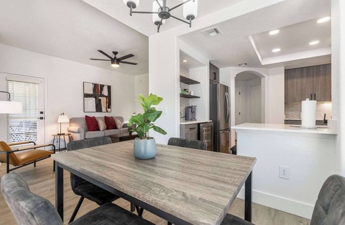 Desert Paradise Estates Apartment | 2BR CozySuites at Kierland Commons with pool #09