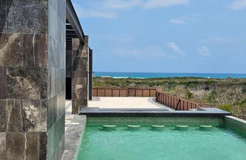 Playa Paraiso Apartment | 2BR Jungle View Condo - Free Beach Club