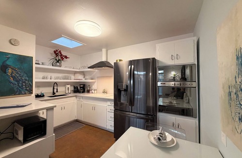Orange Heights Condo | 2BR Pet-Friendly Condo, Walkable Location