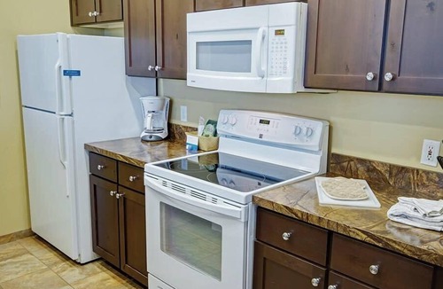 Heber Condo | 2br Unit Saddle Up for Western Outdoor Fun!