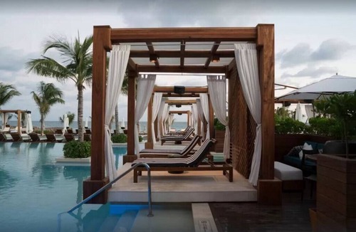 Puerto Juarez Villa | 3 bd Grand Luxxe Spa Riviera Maya