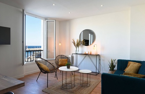 Bastia Apartment | 3 Bedroom Apartment in Bastia