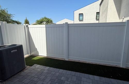 North Mountain House | 3-bedroom townhome in adorable Phoenix with cool AC and gym access