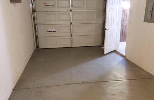 Benito Juarez House | 3 bedroom townhouse w garage blocks from the beach