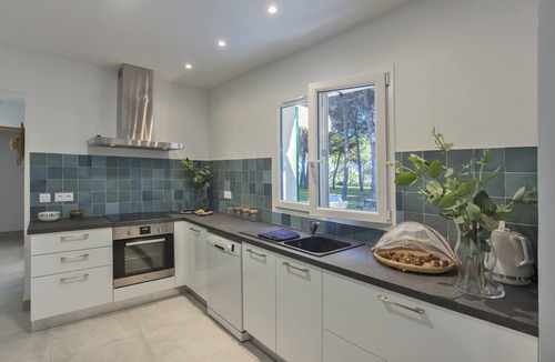 Sorbo-Ocagnano House | 3 bedrooms, 2 bathrooms, 100 m from the beach, direct access