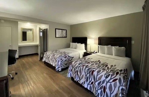 Feldman's Hotel | 3 Rooms Near Rialto Theatre, University Campus & Tucson Entertainment