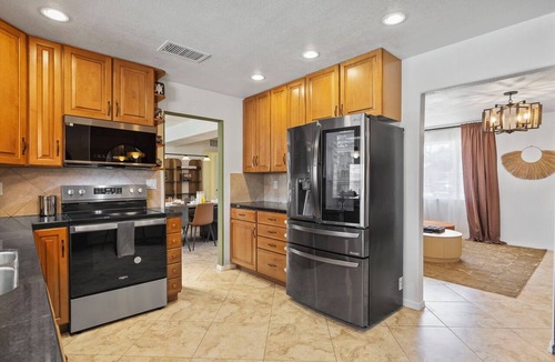 Papago Parkway House | 3mi to Old Town Scottsdale Game Area Pool BBQ