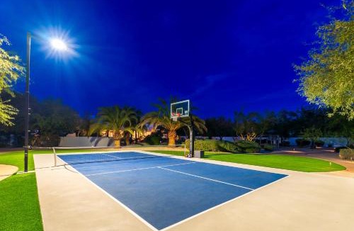 Cactus Acres Villa | 3MillionLuxWaterSlide GetawayPickleBallGolf