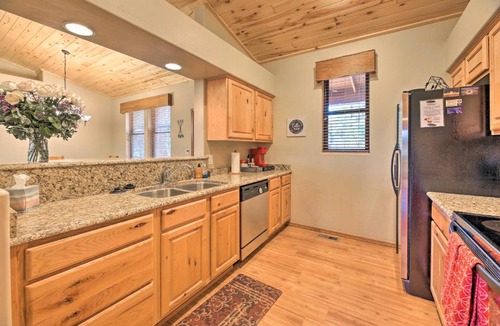 Torreon House | < 4 Mi to Fool Hollow Lake: Cabin w/Tranquil Deck