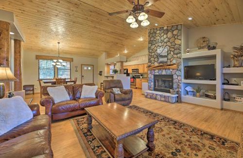 Torreon House | < 4 Mi to Fool Hollow Lake: Cabin w/Tranquil Deck