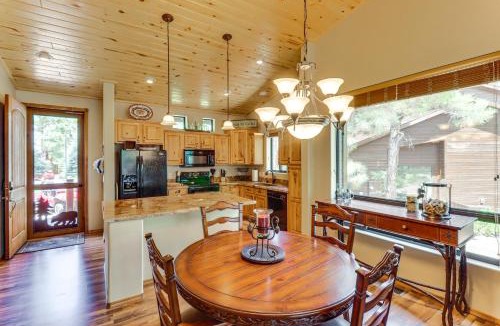 Torreon House | 4 Miles to Lake: Retreat w/2 Decks!