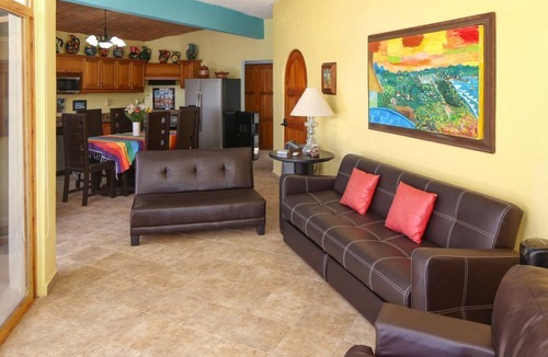 North End House | 4BR, 5BA, Sunset Ocean Views, Heated infinity Pool, Great Wi-Fi, Private Villa