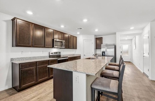 Buckeye House | 4BR Buckeye Home | 4 Queen Beds + Fast WiFi
