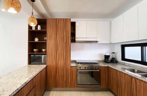 Villa Juarez House | 4BR House · Sleeps 12 · Shared Pool · Playa