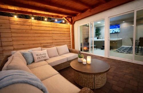 Lake Havasu City Villa | 4BR Private Compound-2 Villas-2 Hot Tub-Sleeps 12