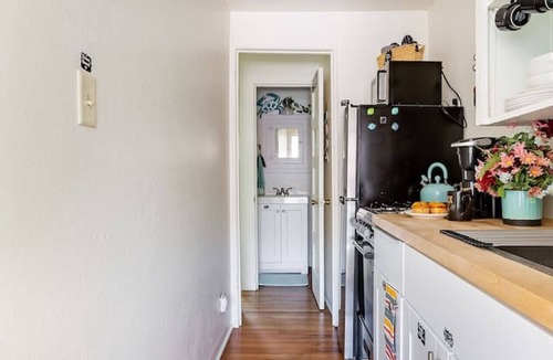 Iron Horse Historic District House | 4BR Retreat w/Yard – Spring Bliss & Relaxation!