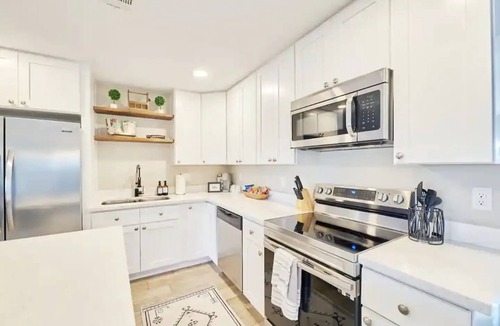 Papago Parkway House | 4BR Sun-Soaked Refuge ~ Near Old Town & Golf
