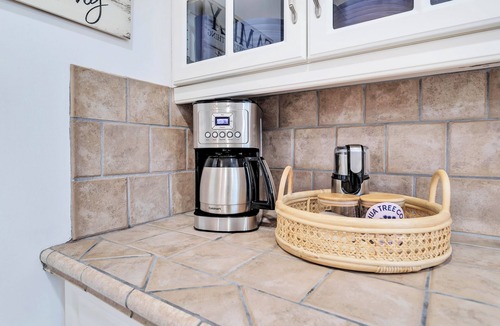 Twentynine Palms House | 6 Mi to Joshua Tree: Home w/Outdoor Oasis & View!