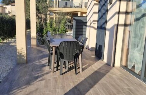 Bonifacio House | 70m2 house with large terrace in secure residence with swimming pool.