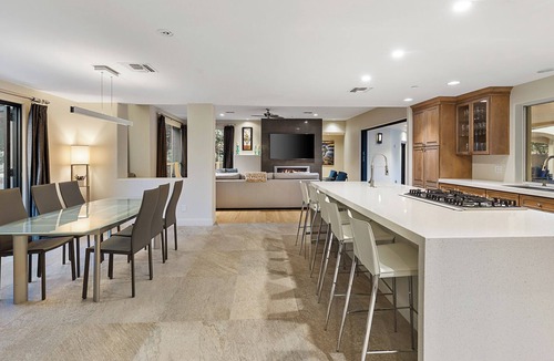 Central Scottsdale House | 7BR Scottsdale Estate w/Pickleball, Basketball, Pool, Spa and Putting Green