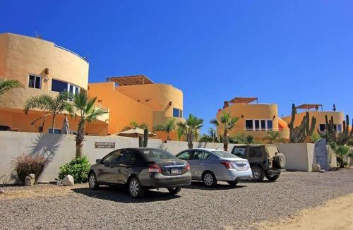 Cerritos Apartment | 8AP Beautiful 1st Floor Condo, Pool Side, Cerritos