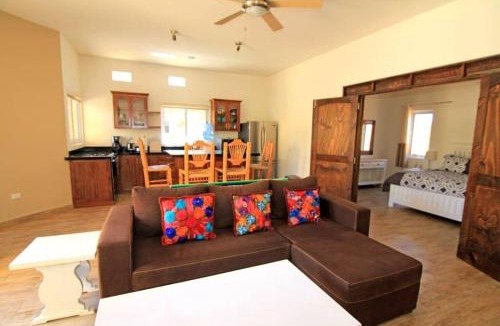 Cerritos Apartment | 8AP Beautiful 1st Floor Condo, Pool Side, Cerritos