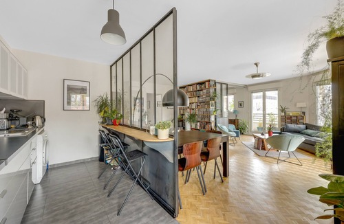 Les Lilas Apartment | 90 m2 chic, cosy, bright, modern, 6 mn from Paris on foot, 3 mn from the metro