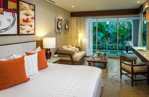 Villa Juarez Hotel | A Luxurious, 5-Star 2 Bedroom Suite w/a Large Balcony and Ensuite Pool