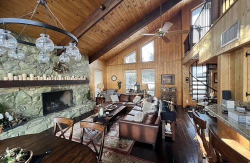 Flagstaff Cabin | A Mountain Lodge Experience in the Pines and Aspens of Flagstaff!n