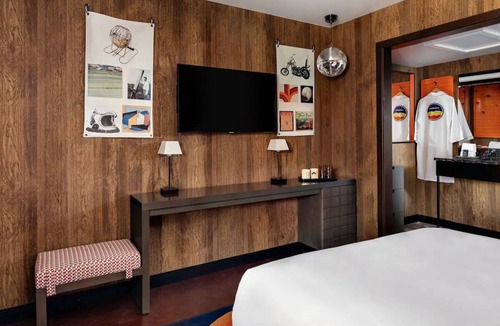 Flagstaff Hotel | A Stylish Room Blending Retro Vibes and Modern Conveniences | Outdoor Pool