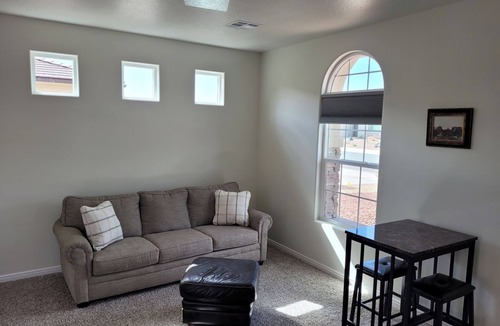 Hurricane Apartment | Adorable 1-bedroom apartment with AC in peaceful Hurricane