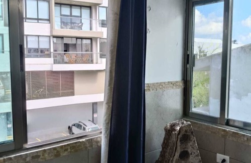 Zona Hotelera Apartment | Adorable 1-bedroom apartment with AC in vibrant Cancún
