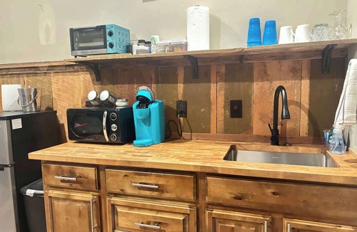 Payson House | Adventure Cabin within the Heart of Arizona! Pickle ball court!