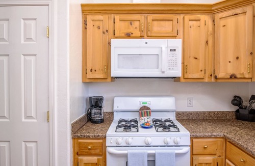 Williams House | Affordable Rates! The Grand Canyon getaway is a block from Downtown with A/C.