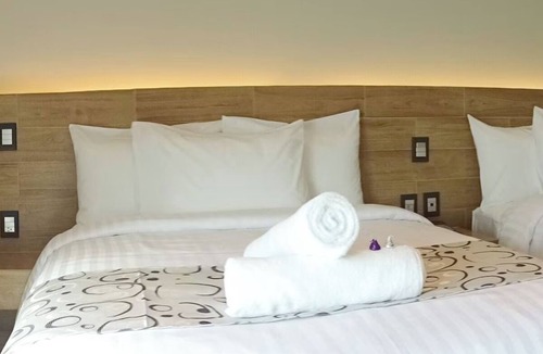 Downtown Cancun Hotel | Affordable Stay in 2 Comfortable Rooms and Easy Access to Cancún’s Best