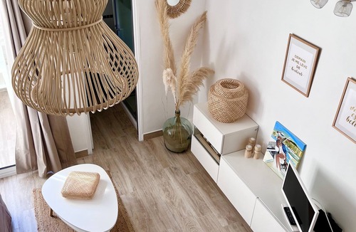 Calvi Apartment | Agréable appartement climatisé 2 personnes à 250m de la plage.