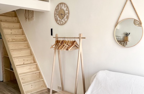 Calvi Apartment | Agréable appartement climatisé 2 personnes à 250m de la plage.