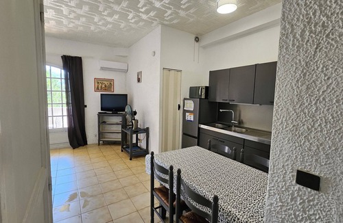 Marine de Saint Ambroggio Apartment | Air-conditioned Studio 100M from the beach between Calvi and Ile Rousse, Free Parking