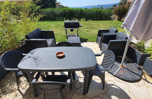 Viggianello Apartment | Air-Conditioned Villa Apartment with Ocean View and Parking, 3-Star