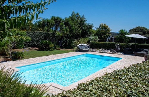 Appietto Villa | Air-conditioned villa with private pool and jacuzzi, in a quiet location close to beaches.
