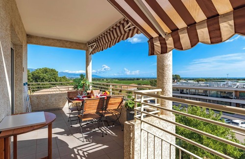 Arena Apartment | Albarella by Interhome